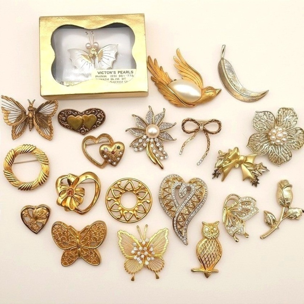 Vtg Gold Tone Brooch Lot Rhinestone Butterfly Floral Some Signed Avon Monet 20pc